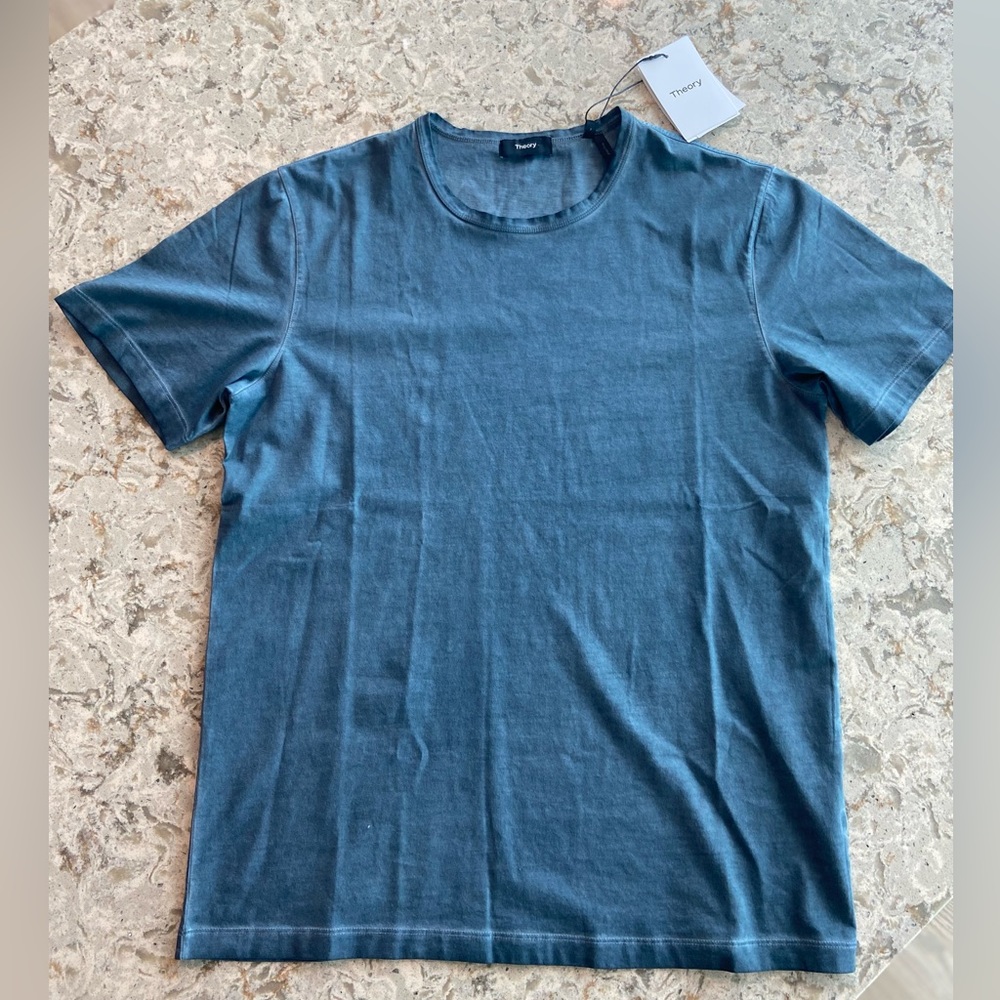 Theory. Men’s Tee. Size S. Never before worn. Tags still on.